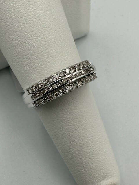 C.B.E. INC | RINGS 3 ROW DIAMOND SEMI ETERNITY