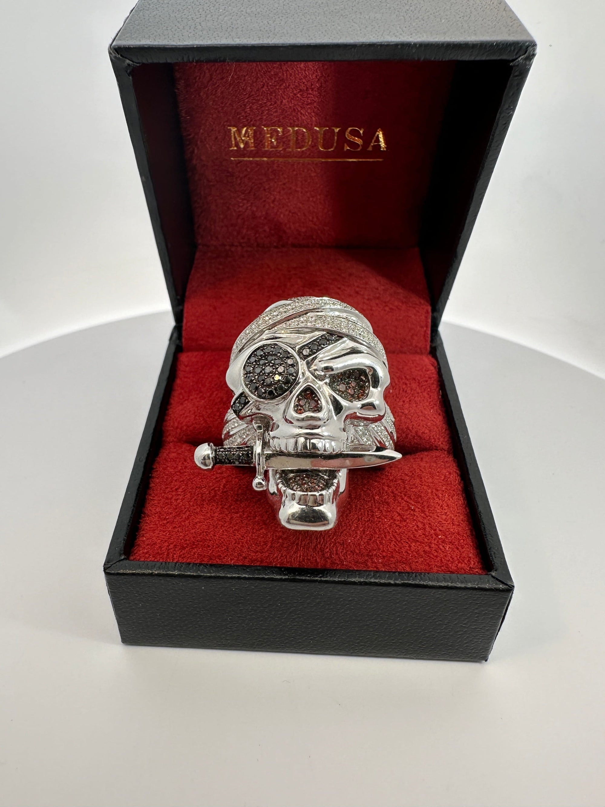 Bague Skull diamant - NEUF