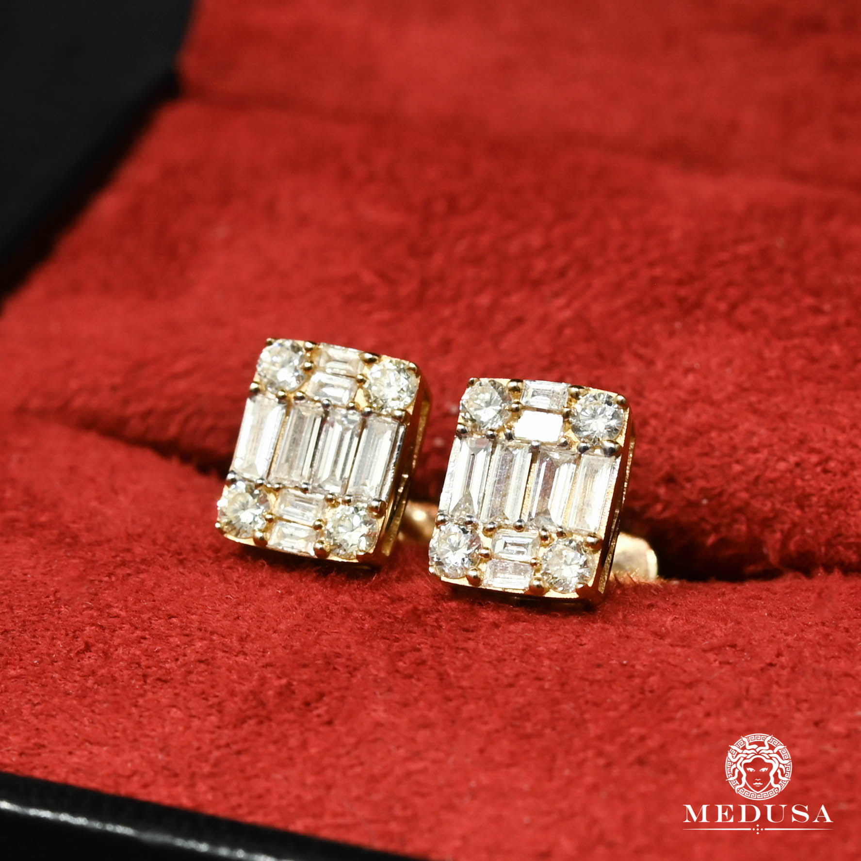 Studs Diamants en Or 10K | Boucles d’Oreilles Studs Square D4 - Diamant 8MM / Or Jaune