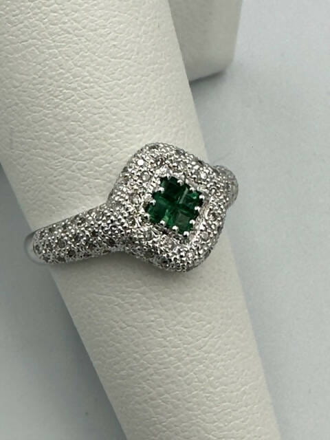 C.B.E. INC | RINGS VINTAGE EMERALD PRINCESS CUT RING