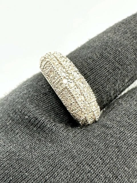 C.B.E. INC | RINGS VINTAGE PAVÉ DIAMOND RING