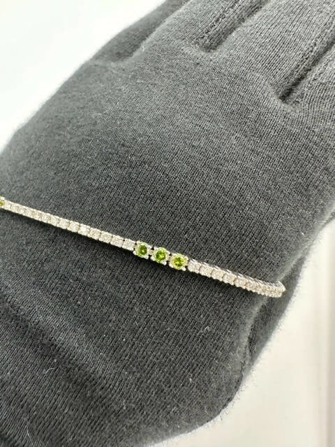 C.B.E. INC | BRACELETS WHITE & GREEN DIAMOND TENNIS BRACELET